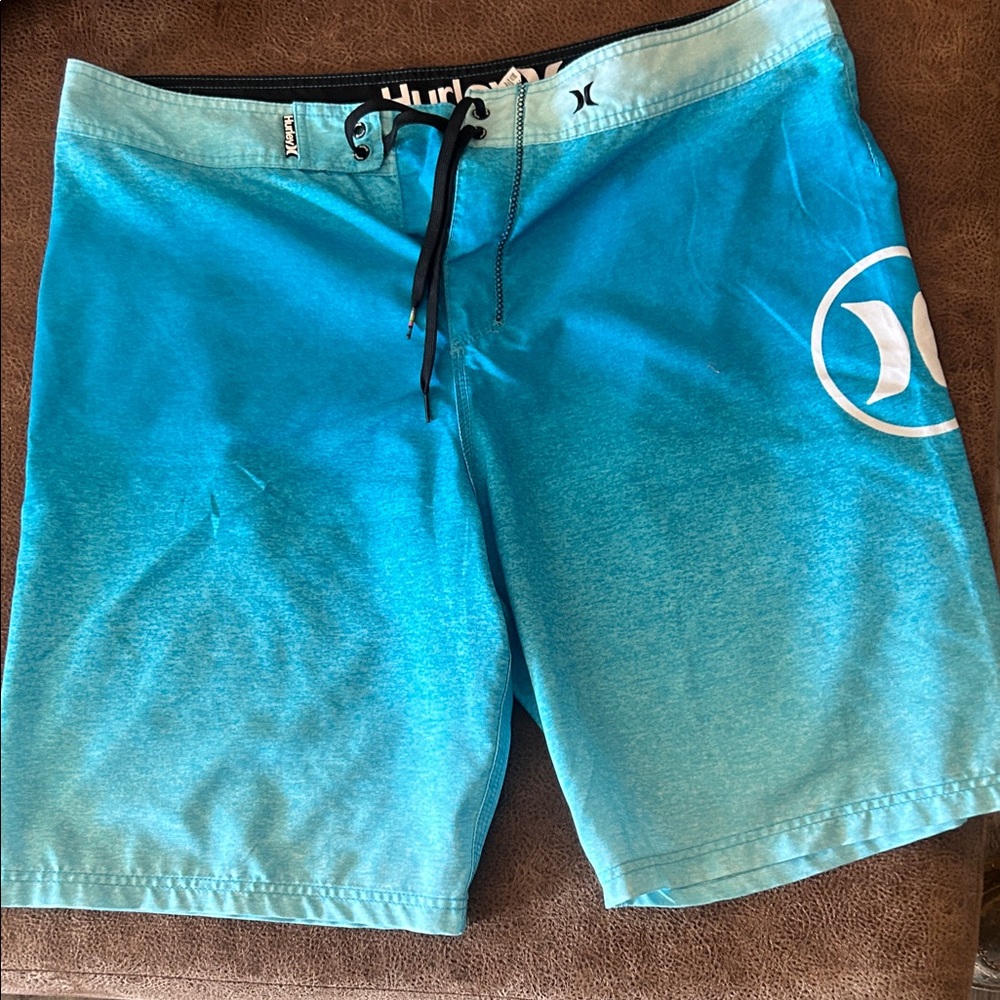 Hurley Men’s Aqua Teal Gradient Board Shorts